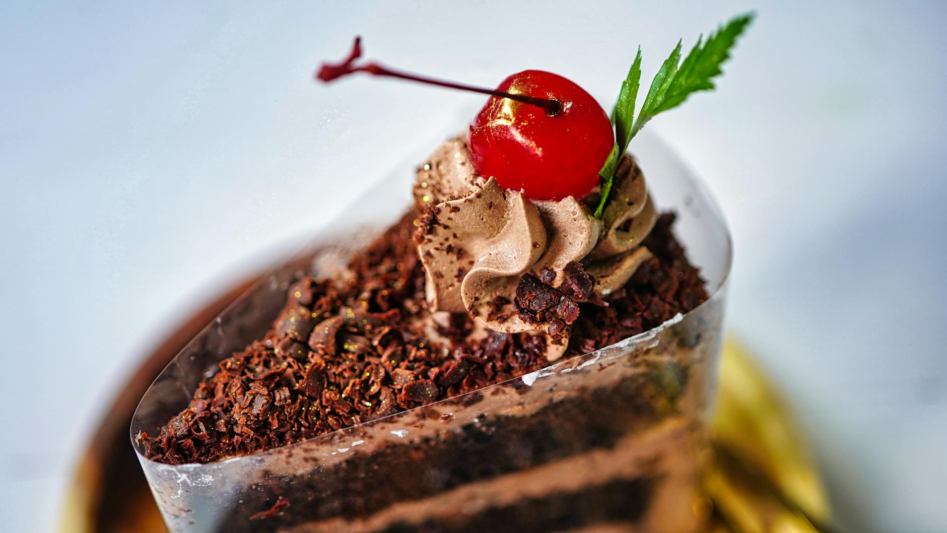 Maraschino Cherry Chocolate Nut Cake — 60min | Recidemia