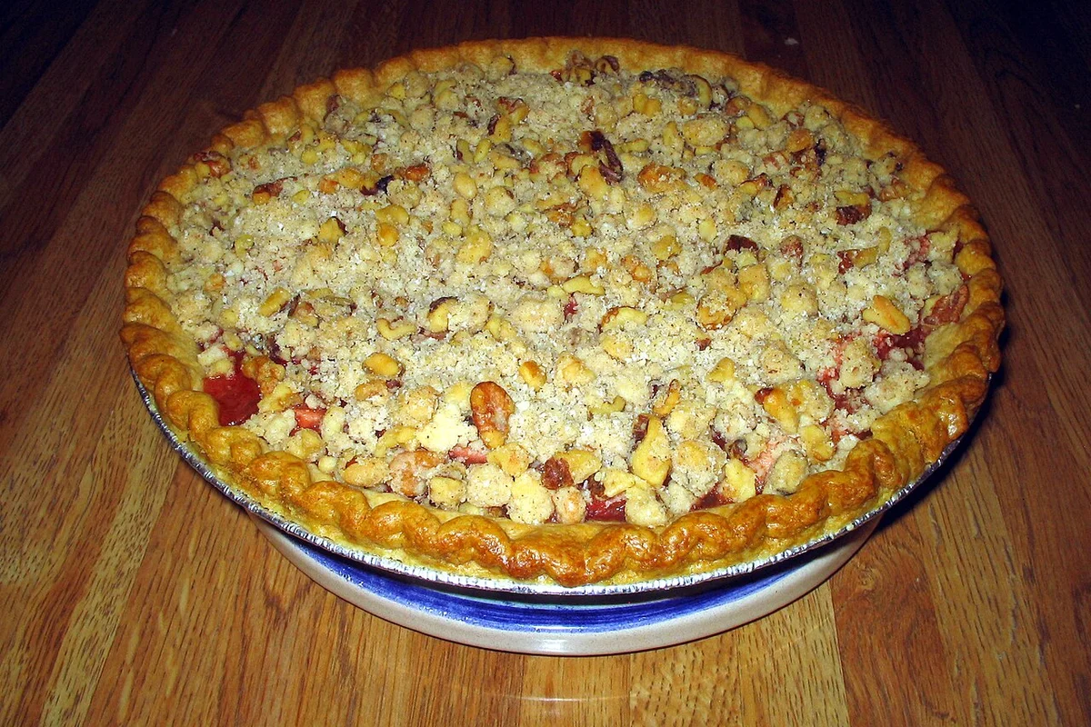 Apple Rhubarb Pie