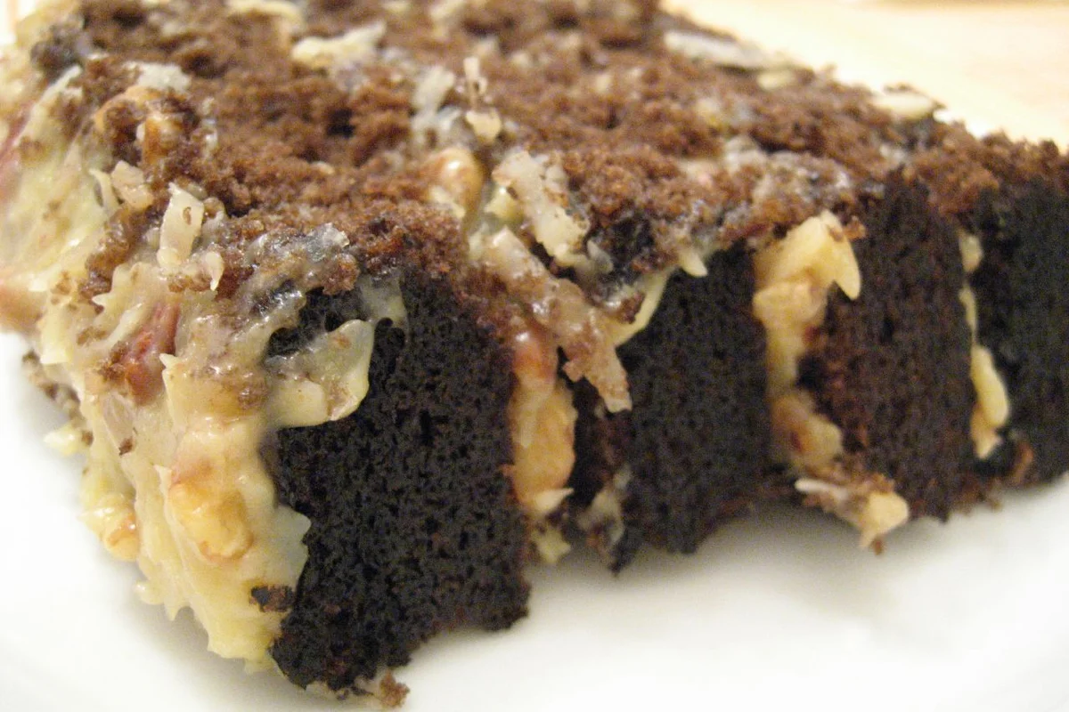Chocolate Cake with Chocolate-Pecan Frosting