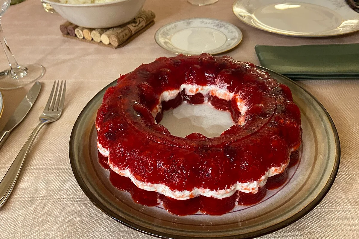 Cranberry-Raspberry Salad