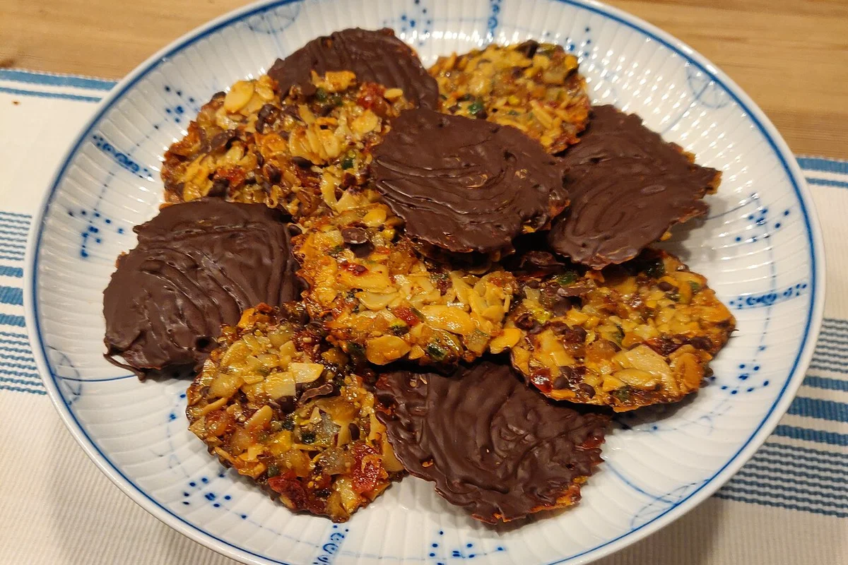 Dried Fruit Cookies