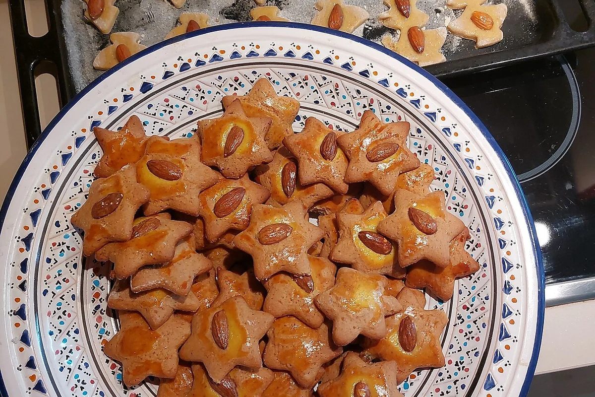Slovak Christmas Honey Cookies