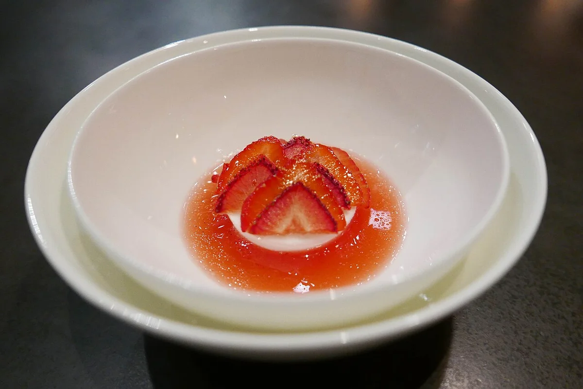 Strawberry Rhubarb Ice